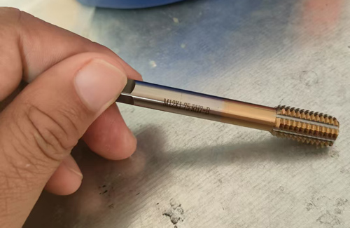 擠壓絲攻的油槽有多重要？